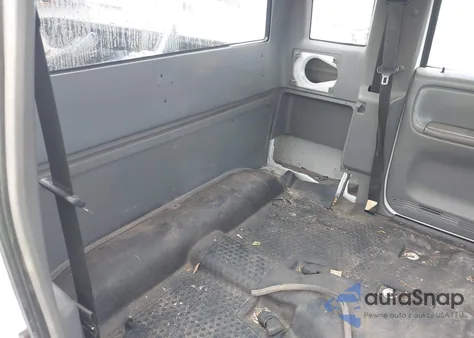 2010 Ford Ranger Xl/Xlt from USA, damaged, VIN 1FTLR1EE4APA60336